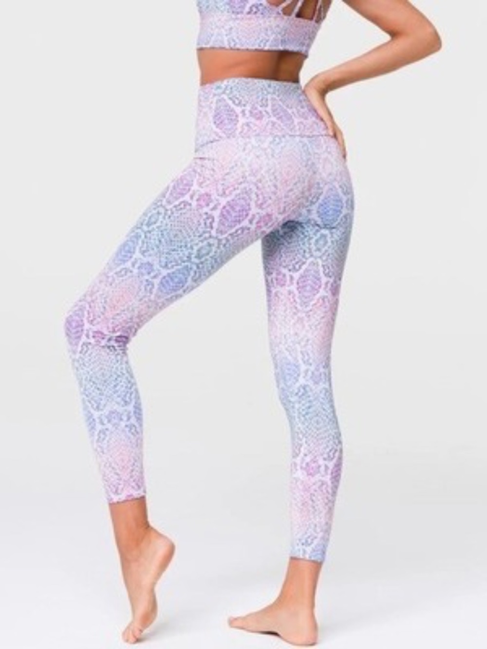 Like New [ONEZIE] High Rise Yoga Pant | Pink Snakeskin Leggings | Medium · Large
